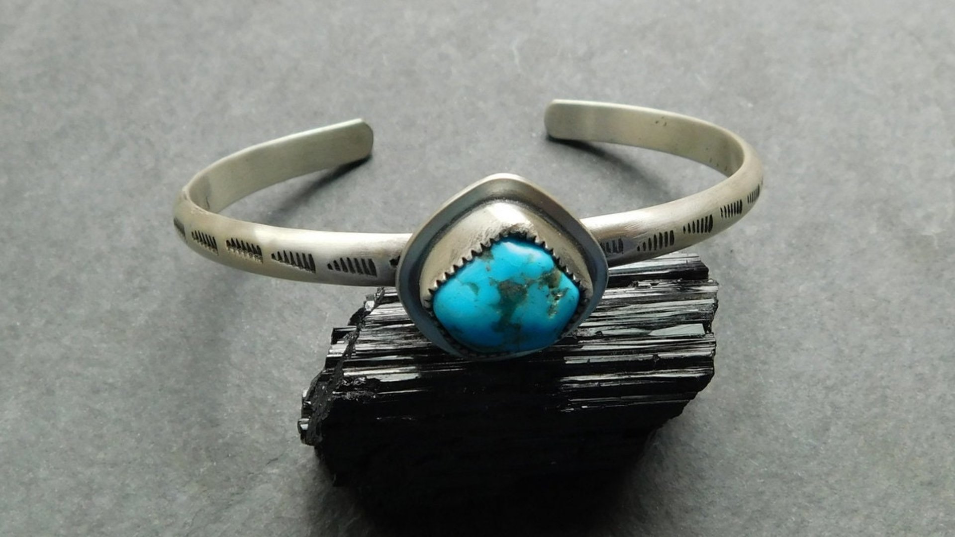 Kingman Turquoise Nugget Cuff, Oxidized Sterling Silver, American Turquoise Nugget Stamped Bracelet, Modern Southwest Design