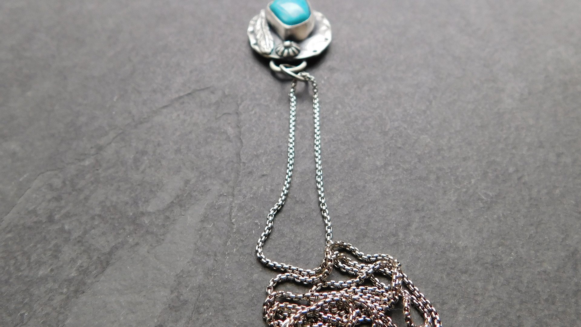 Kingman American Turquoise Southwest Style Sterling Silver Pendant Necklace