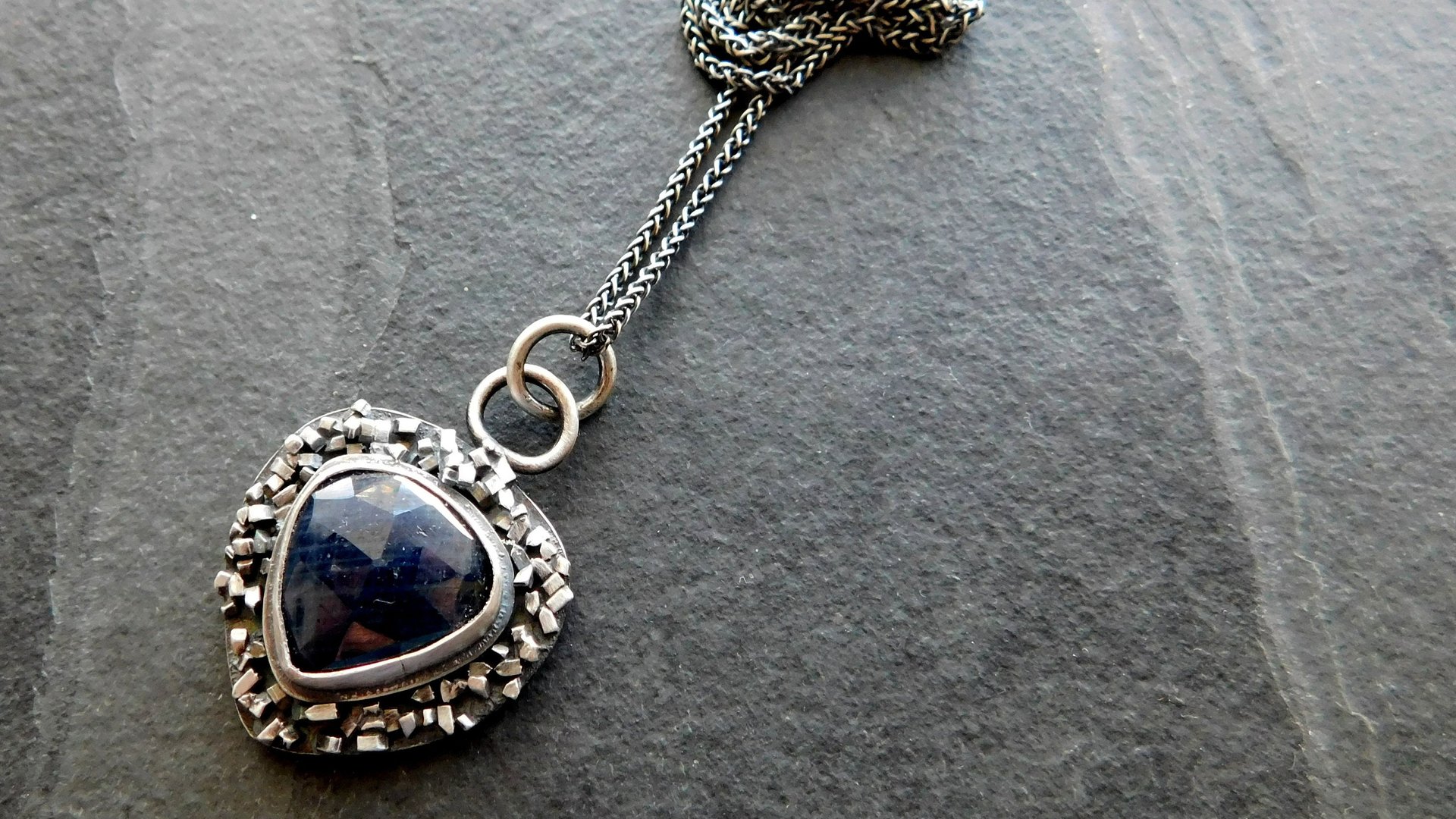 Rosecut Blue Sapphire Oxidized Sterling Silver Textured Wire Fragments Modernist Pendant Necklace