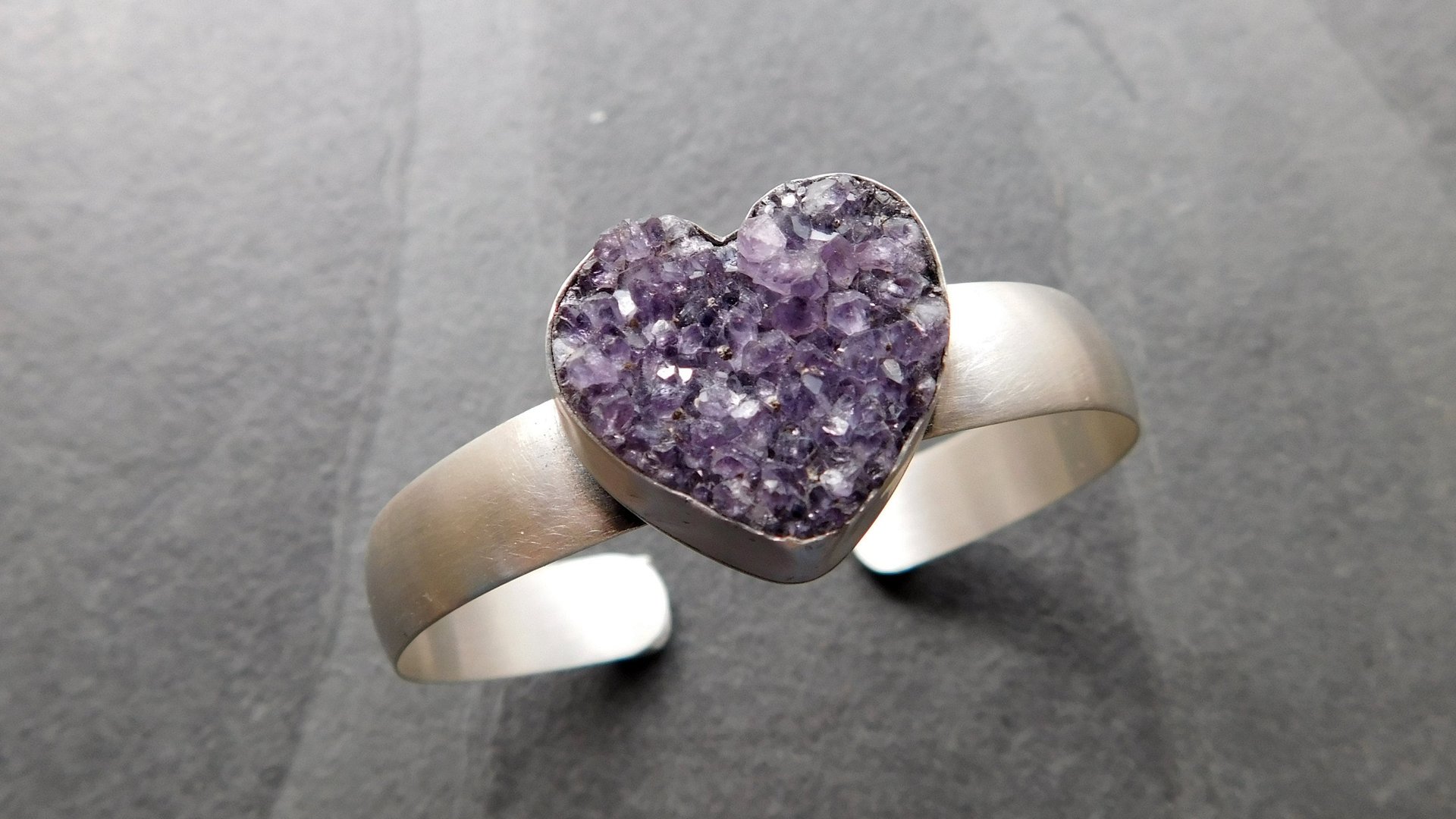 Deep Purple Amethyst Heart Drusy Stone Oxidized Sterling Silver Cuff Bracelet