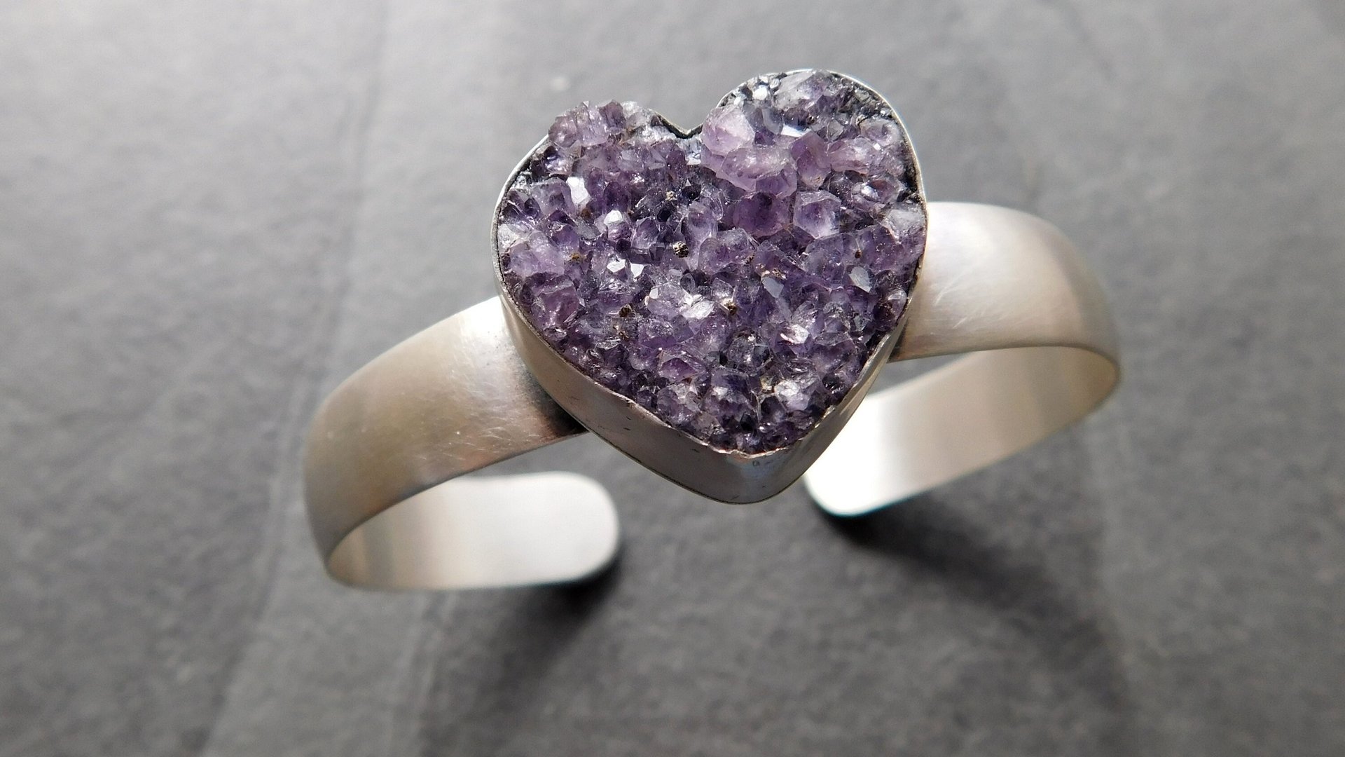 Deep Purple Amethyst Heart Drusy Stone Oxidized Sterling Silver Cuff Bracelet